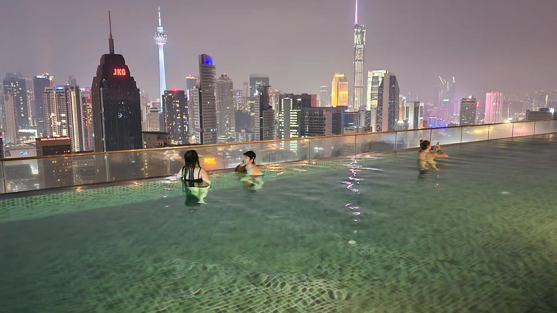 Regalia Comfort Suites Klcc Skypool Kuala Lumpur 0*,  Malajzia