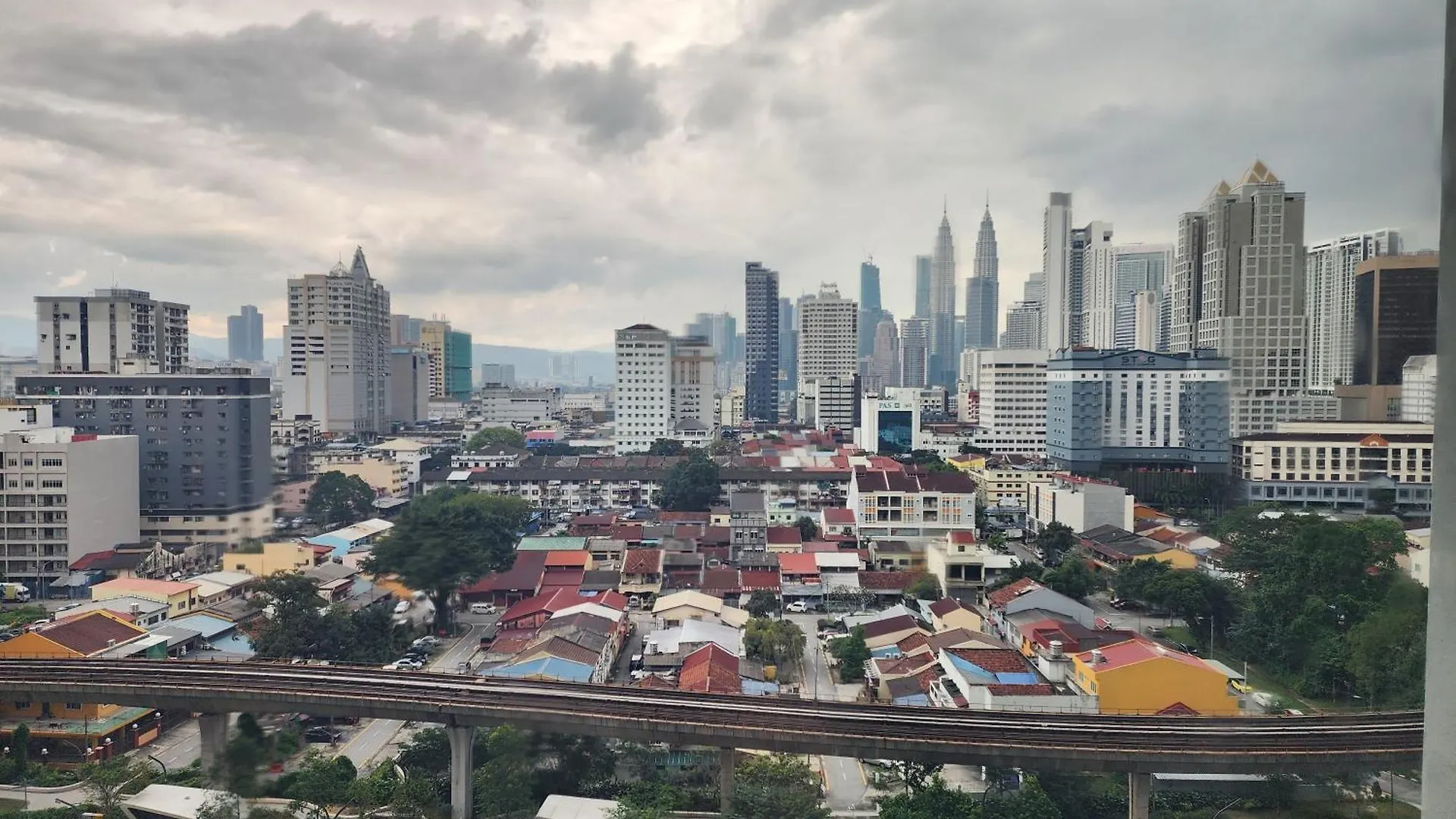 Apartman Regalia Comfort Suites Klcc Skypool Kuala Lumpur Malajzia