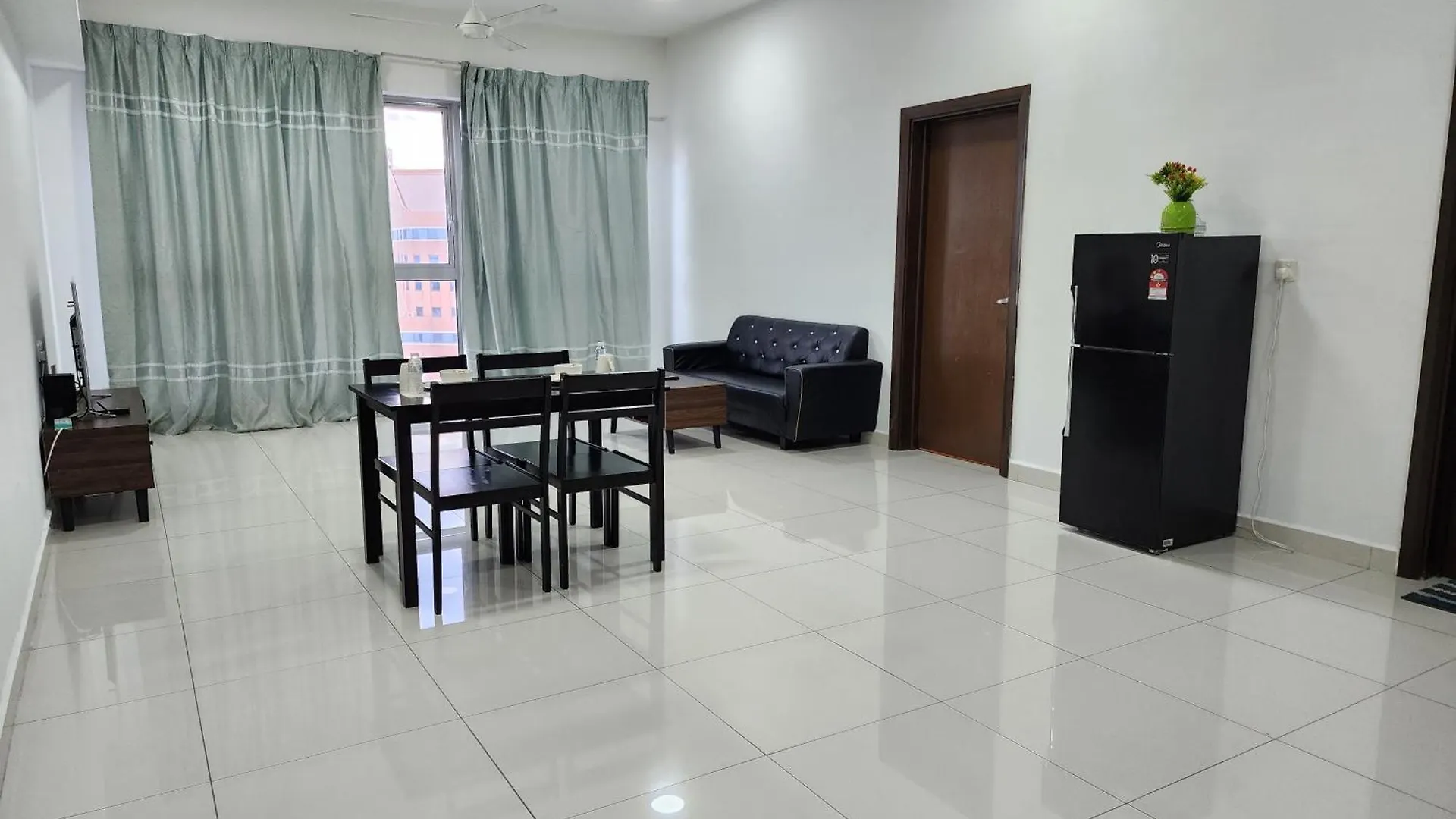 Regalia Comfort Suites Klcc Skypool Kuala Lumpur Apartman