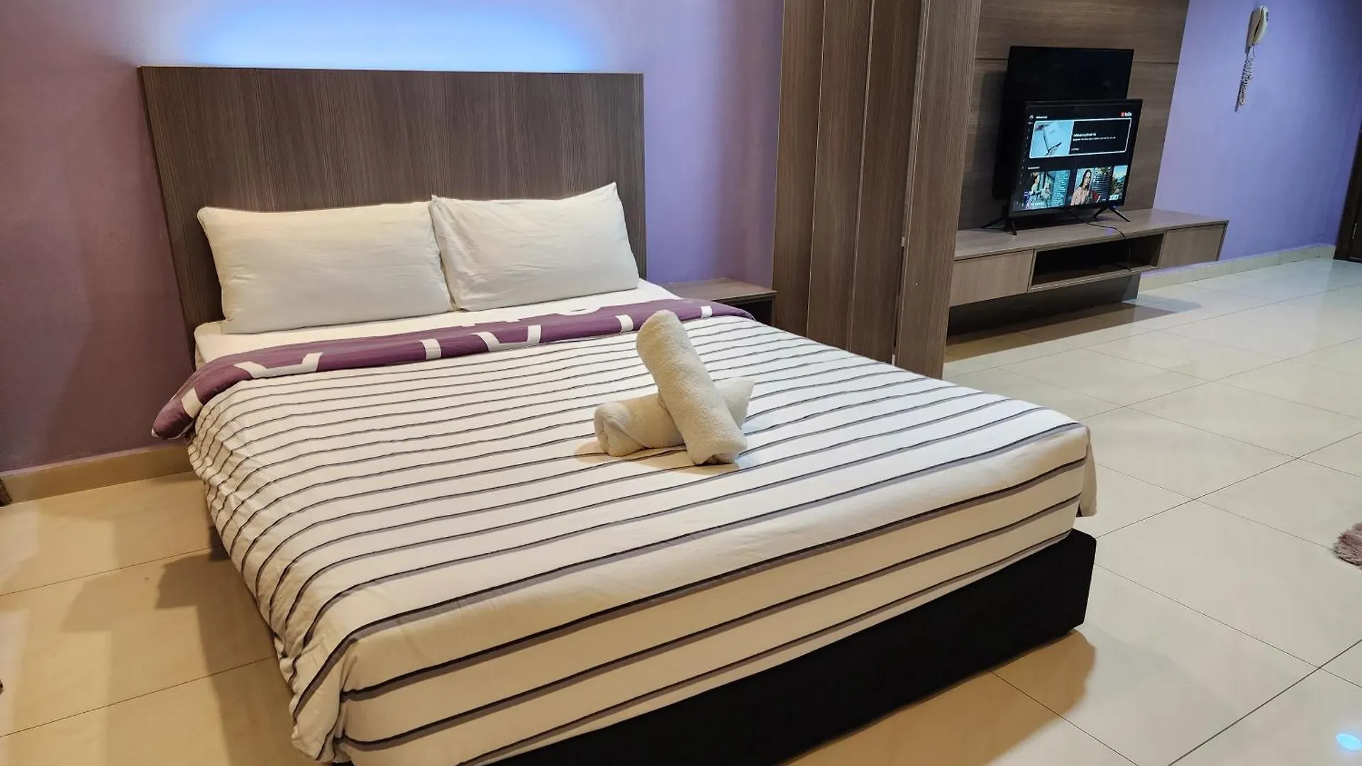Regalia Comfort Suites Klcc Skypool Kuala Lumpur Malesia